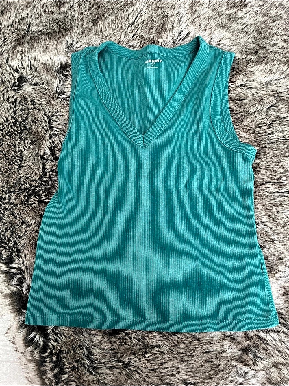 Old Navy Snug Rib-Knit V-Neck Tank in Green